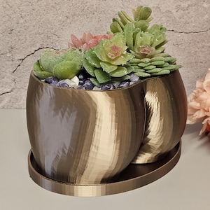 3D Printed Antique Gold Butt Planter - Modern Feminine Booty Sculpture Vase for Small Plants