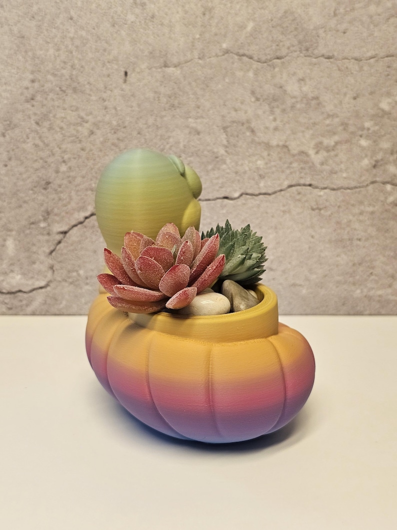 3D Printed Worm Planter, Colorful Gradient PLA Succulent Pot, Whimsical Desk Decor image 9