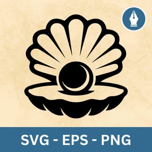 Op de afbeelding: Zwart-wit illustratie van een geopende schelp met een parel erin. De schelp heeft een gedetailleerd, waaiervormig ontwerp. De tekst "SVG - EPS - PNG" wordt weergegeven in een blauwe banner onderaan de afbeelding.