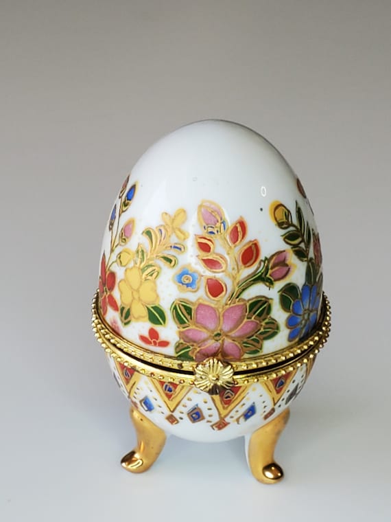 Exquisite antike Foot Porzellan Osterei Schmuckbox