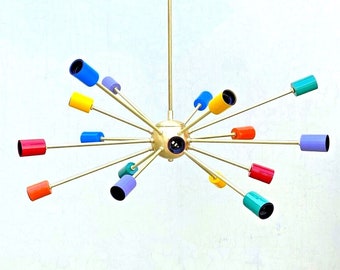 Mid Century Style mehrfarbige Sputnik Licht innen Messing Kronleuchter 18 mehrfarbige Zapfen Sputnik Lampe