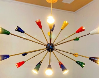 Mid Century Style Messing Sputnik Kultiger Kronleuchter 24 Bunte Kegel Italienisches Licht