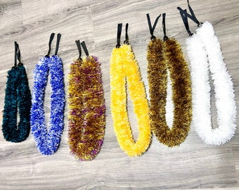 Handmade Yarn Lei with Kukui Nut - Custom Colors