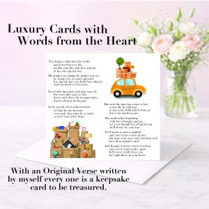 Peut inclure: Carte de vœux avec le texte "Luxury Cards with Words from the Heart" et un vers original. La carte présente une illustration d'une voiture jaune chargée de boîtes, symbolisant un déménagement. Un vase de fleurs est en arrière-plan.
