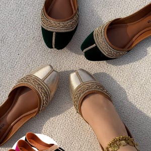 Handmade Ladies Pakistani Indian Khusa Sandal | Diamonte Embroidery Punjabi Juti Wedding shoes | Gift For Her | Gold Silver Black Pink Green