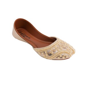 Noore Pearls Handmade Womens Punjabi Khusa Juti | Pakistani Indian Footwear | Gift For Her | Wedding Shoes | Gold Silver Black | Soft Insole Gold