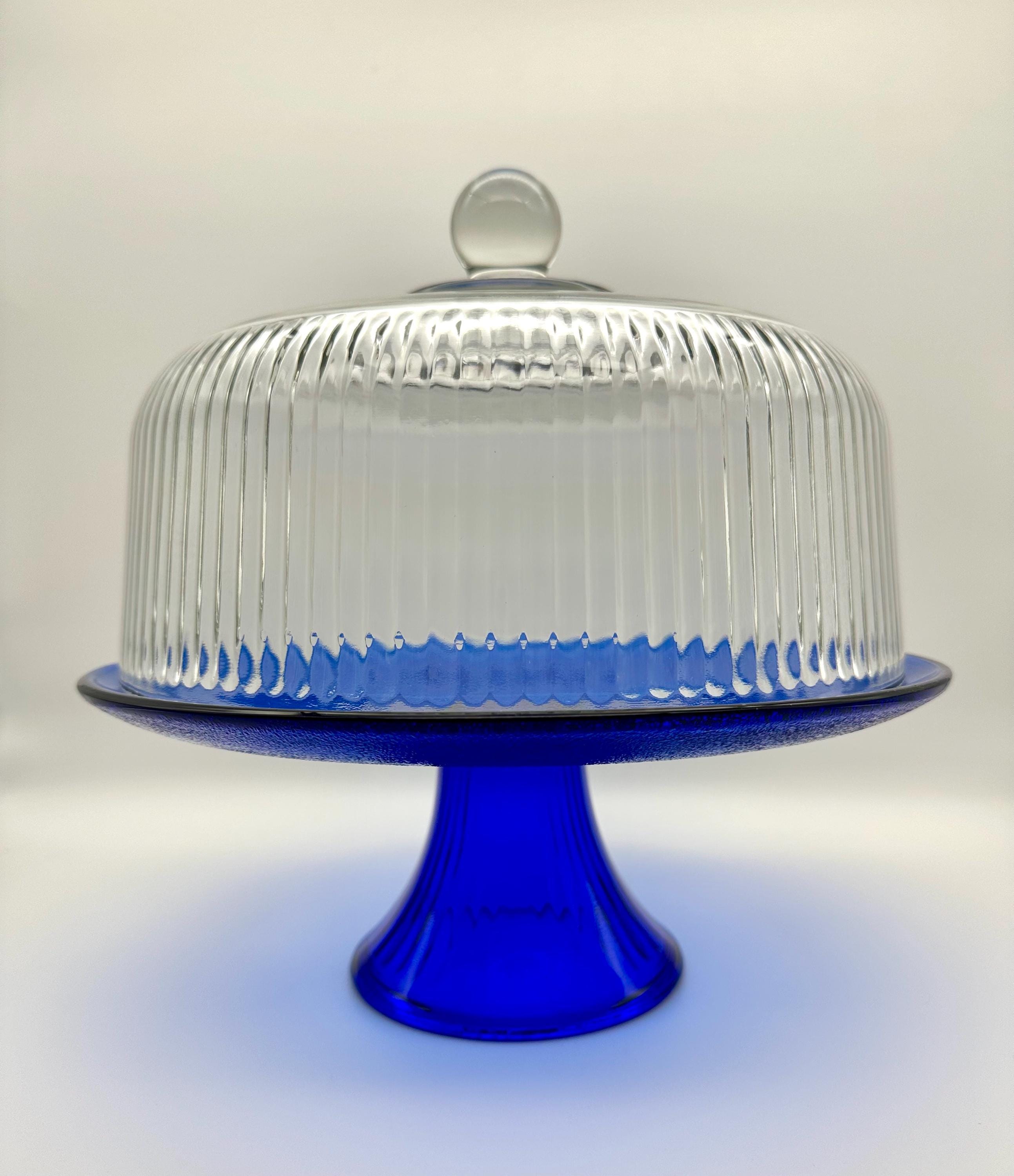 VINTAGE CAKE STAND: Anchor Hocking 