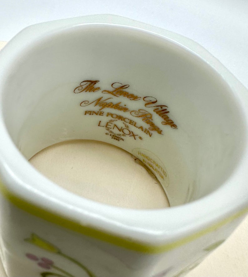 LENOX NAPKIN RINGS 1995 Lenox Village Floral Multicolor Napkin