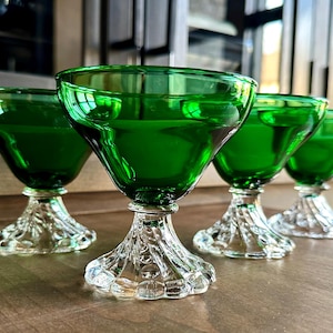 VINTAGE GREEN GLASSES: Set of 4 Anchor Hocking &quot;Burple&quot; Inspiration Green Champagne / Sherbet Coupes | Martini / Craft Cocktail Glasses