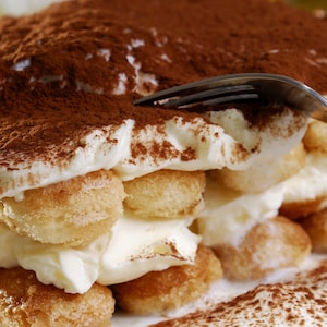 RECIPE Tiramisu Cake VEGAN – Chef-crafted plant-based dessert for a rich, indulgent treat that’s completely dairy-free, Printable, Digital