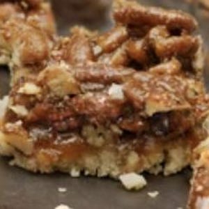 RECIPE Pecan Bar VEGAN, Sweet, crunchy, and the perfect treat for any occasion. Easy to make, utterly irresistible! Printable, PDF File