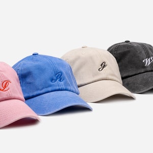 Op maat geborduurde baseballpet met initiaal: vintage gewassen katoenen vaderhoed