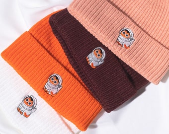 Astro Cat Beanie - Embroidered Unisex Heavy Knit Winter Waffle Hat with Cute Space Cat Design - Harbour Style Beanie for Him and Her