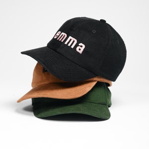 Gorra de pana personalizada - Gorra estilo béisbol con iniciales bordadas personalizadas para él y para ella - Gorra de papá de seis paneles