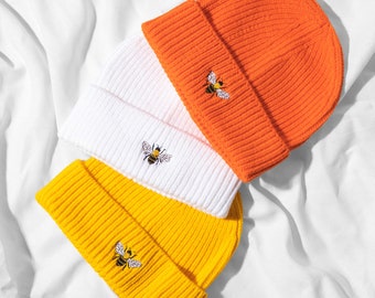 Bee Embroidered Beanie - Unisex Heavy Knit Winter Waffle Hat with Cute Bee Design - Harbour Style Beanie for Him and Her