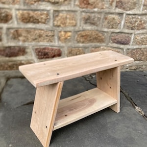 pallet wood stool