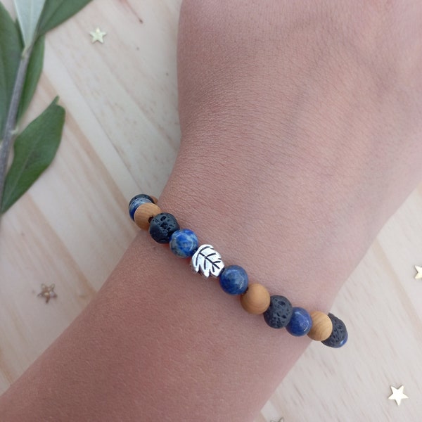 Children's bracelet in lapis lazuli, lava and wood. Creativity- memory- self-confidence