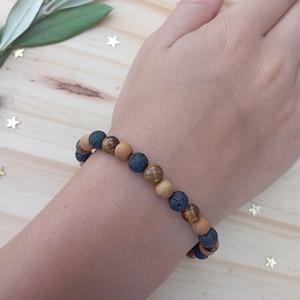 Children&#39;s bracelet in tiger&#39;s eye, lava and wood. - Protection and grounding