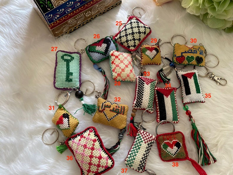 Handmade Palestinian Tatreez Keychains - Etsy
