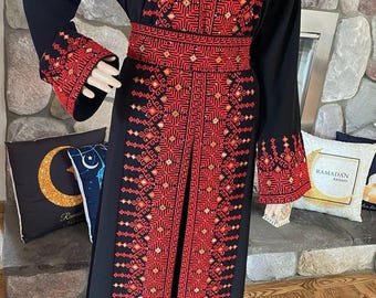 Black & Red Machine Stitched Tatreez Thoub/Dress