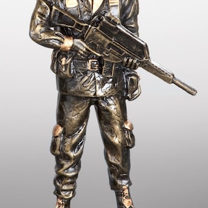 Soldier figurine with personal engraving | Gift for Bundeswehr members, soldiers and veterans