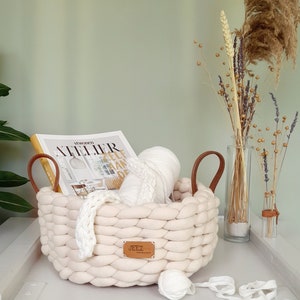 Handmade (storage) basket, practical on the dresser, made of soft midi cotton in multiple colours