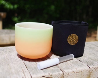 440Hz 8-inch D note Sacral Chakra Bicolor Gradient Frosted Crystal Singing Bowl with black soft bag, mallet and rubber O-ring