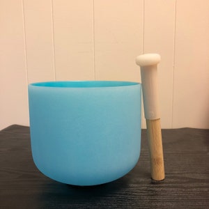 Bol chantant en cristal bleu, chakra de la gorge, diapason parfait, 432 Hz, 10 pouces, avec maillet et joint torique pour la guérison par le son et la méditation