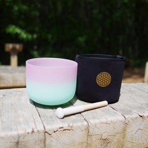 440Hz Frosted Crystal Singing Bowl: 8 inch F Note Heart Chakra, Bicolor Gradient