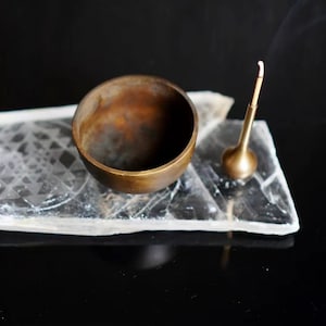 Tibetan singing bowls | bronze copper bowl | special mallet | rubber O-ring | high quality natural selenite crystal plate