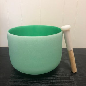 432Hz 10inch Perfect Pitch F Note Heart Chakra Green Crystal Singing Bowl with mallet and O-ring for sound healing and meditation