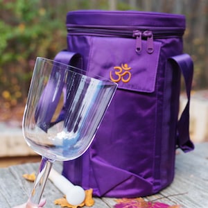 E Note Perfect Pitch at 440Hz Clear Quartz Handle Crystal Singing Bowl - Ideal for Sound Healing - Includes Carrying Case and Mallet