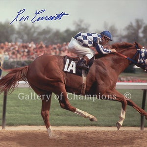 Secretariat 17 Photo Set 8&quot; x 10&quot;&#39;s. One Signed Ron Turcotte