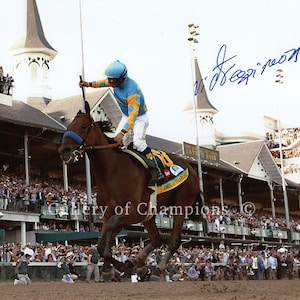 American Pharoah 2015 Triple Crown Winner 12 Fotoset 20,3 x 25,5 cm. Eines signiert Victor Espinoza