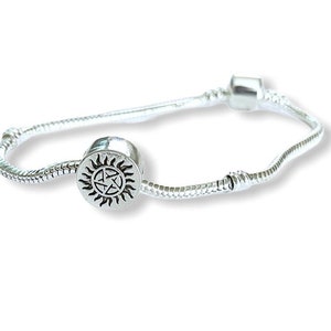 Charm con símbolo antiposesión compatible con Pandora