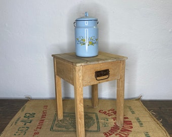 Antiker Hocker,Holzhocker,Industiehocker,Vintage Hocker,Weihnachtsgeschenk,