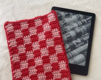 Red and Pink Checkered Crochet Kindle/eReader Cover