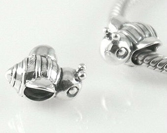 BEE / Bumblebee bead charm. Solid 925 sterling silver. For European style bracelets.