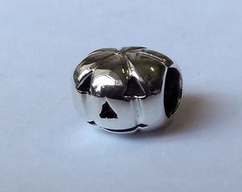 Jack o' lantern - halloween pumpkin - solid 925 sterling silver charm bead