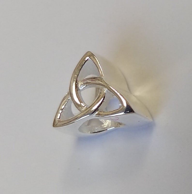 Celtic Trinity Knot / Triquetra Bead Charm. Solid 925 Sterling Silver ...