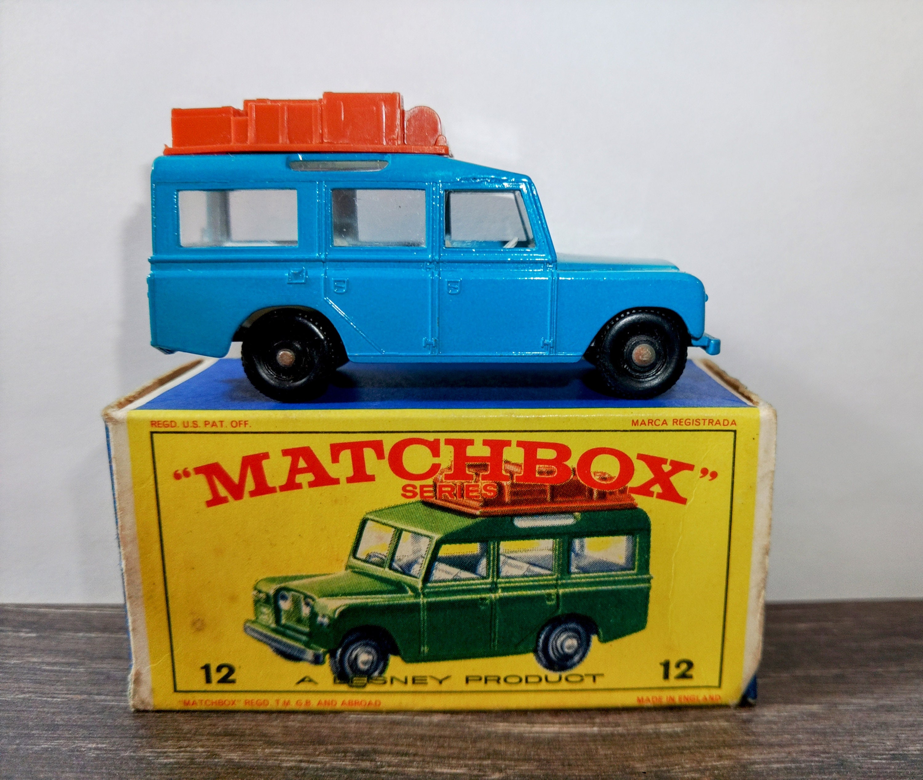 MATCHBOX Series New Model n° 12 Safari Land Rover + boîte d