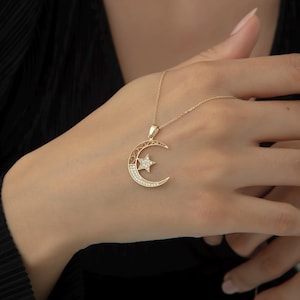 14K Massivgold Mond und Stern Anhänger Halskette: Zierliche himmlische Schmuck