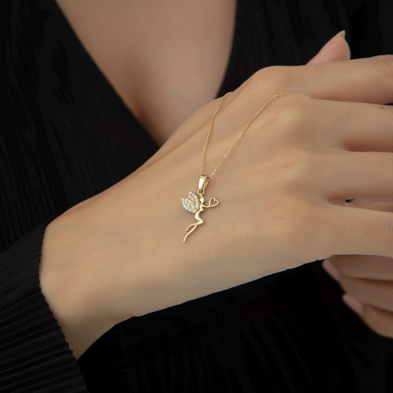 Desing Fair Heart Neckcale