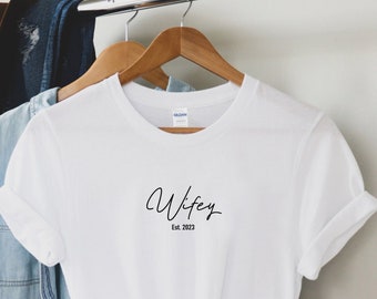 Wifey est 2026, Hubby est 2026, Bridal Shower Gift, Engagement Gift, Gift for Bride, Gift for Fiance, Wedding Gift