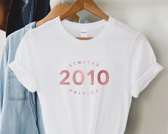 Camiseta de regalo para el 16.º cumpleaños, edición limitada 2010, camiseta de 16.º cumpleaños, regalos para él y para ella, regalo de 16.º cumpleaños para niña, regalo de 16.º cumpleaños para niño