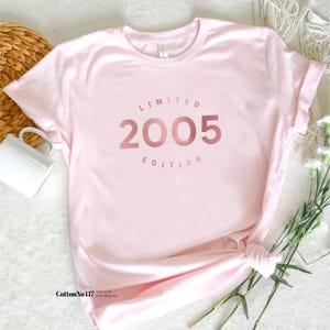 Koszulka z prezentem na 21. urodziny, Edycja limitowana 2005, Koszulka z okazji 21. urodzin, Prezent urodzinowy dla niego i dla niej, Prezent na 21. urodziny, Unisex zdjęcie 3