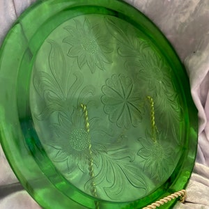 Vintage Jeanette Glass Embossed Sunflowers Green Cake Plate