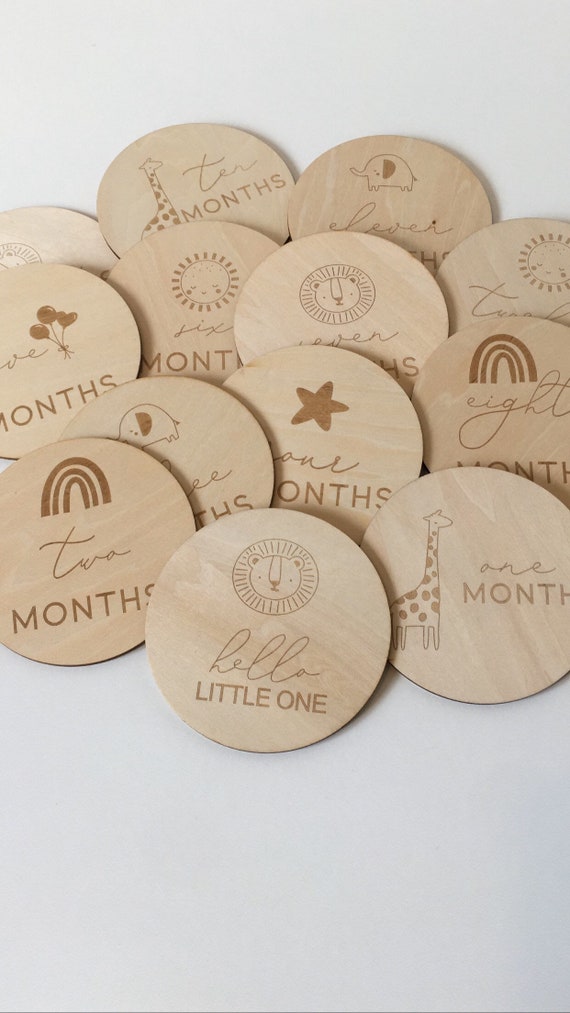Safari Wooden Baby Milestone Discs, Photo Prop, Baby Shower Gift