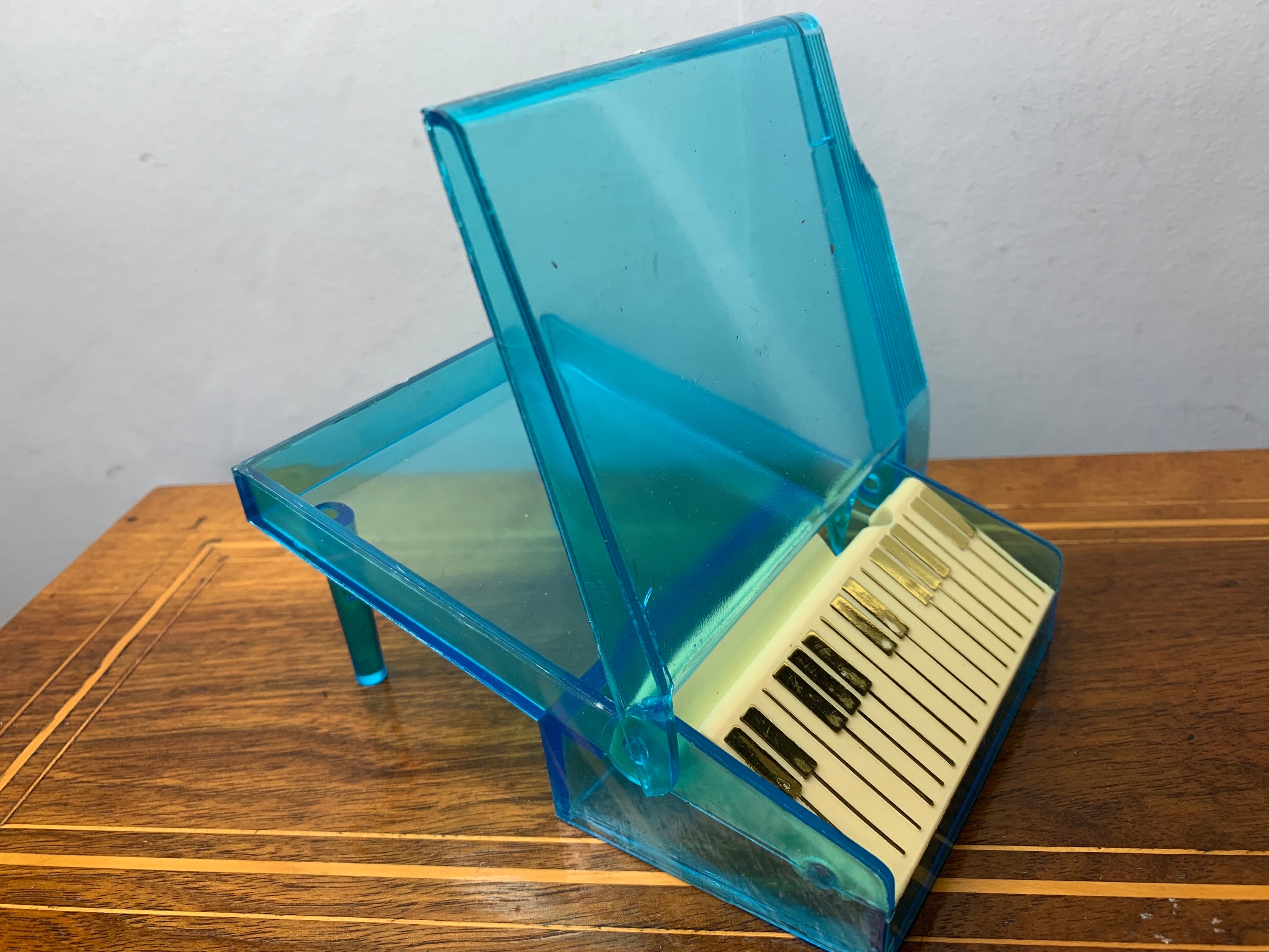 Vintage Plastic Grand Piano Cigarette Dispenser With Original Box and  Instructions