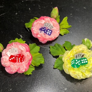 Viva Las Vegas Pin Up Hair Flowers - Car Show - Rockabilly - Psychobilly - Ascott Bridgerton - Playing Cards Casinò - HairClip Flowersclip